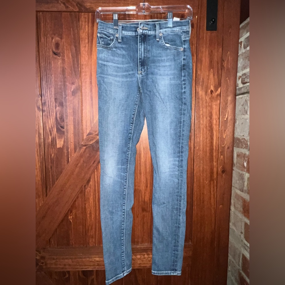 Lucky Brand Women’s Slim Fit Blue Jeans